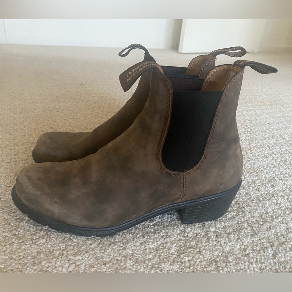 Blundstone Brown Heeled Ankle Boots (Size 9 US/39 EU - runs small)